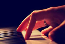 西媒称赞姆巴佩:开局不佳但从未失态,专注进球不与对手裁判争执.