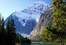 欧博：补时绝杀被取消 维拉欧冠遭尤文闷和.